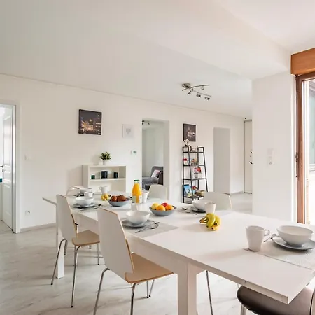 Ferienwohnung Le Manoir De Cyrielle A 10 Min Du Centre De Strasbourg Bischheim Exterior foto